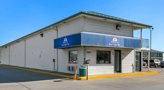 Americas Best Value Inn - Lincoln, Rezerwuj Hotel Lincoln Nebraska