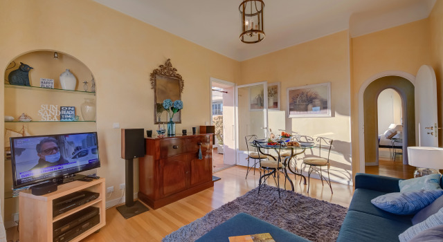 Villa MonTLilin - Happy Rentals, Забронировать Вилла Отели в центре Вильфранш-сюр-Мер, в центре