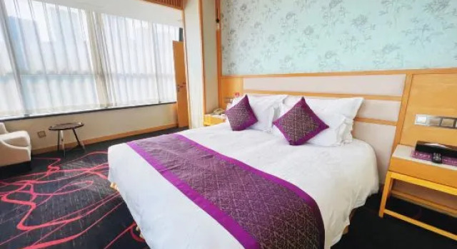 Люкс Executive Qingdao Sophia International Hotel