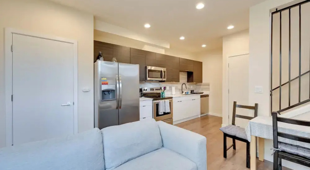 Апартаменты Seattle Townhome: Rooftop Deck < 7 Mi to Dtwn