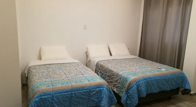 Standard Kolmen hengen huone parvekkeella DC Suites Aeropuerto