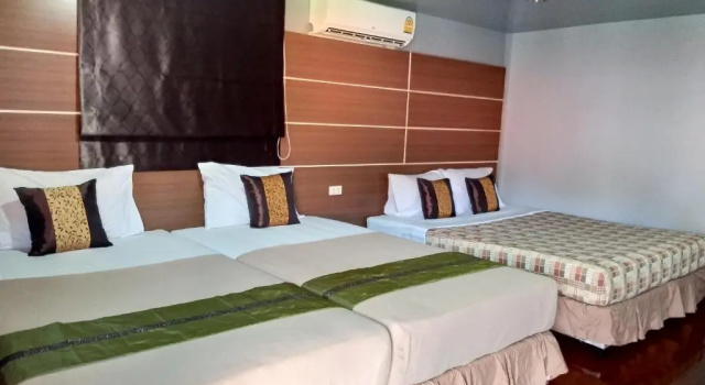 Бунгало с балконом PhiPhi Coralbay