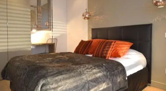 Show Room, Забронировать Отель Париж Иль-де-Франс, рядом с Станция метро Rambuteau