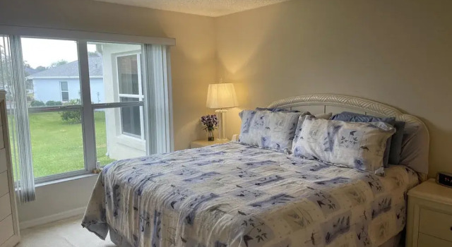 Burbank - Beautiful Designer Home Near Glenview Country Club
