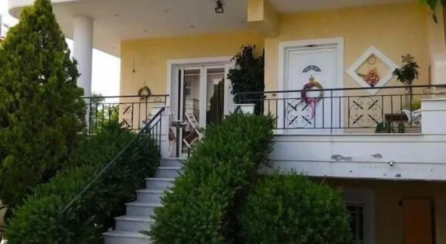 Stavros Apartments