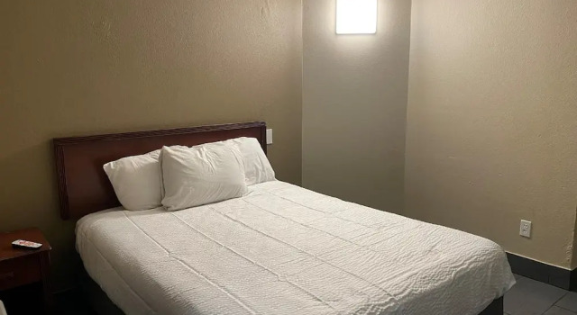 Budget Inn and Suites