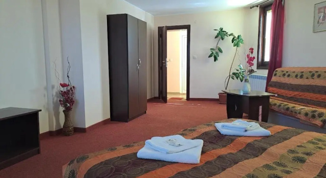 Студия Family hotel Elena