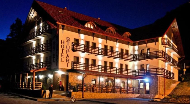 Stupari, Prenota Hotel Hotel a Carpathians - Ukraine con piscina, Piscina