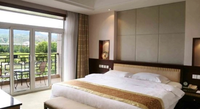 Двухместный люкс Business Pingliang Guangcheng Hotel