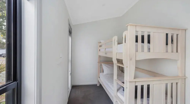 Вилла Deluxe с 3 комнатами с балконом Reflections Jimmys Beach - Holiday Park