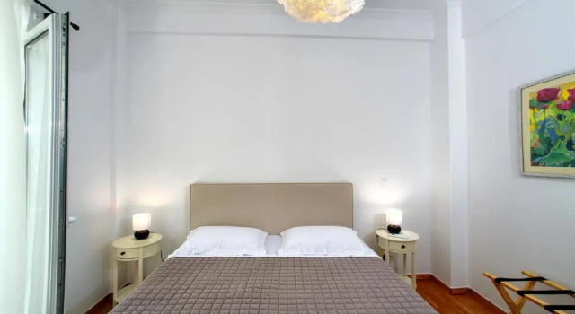 Acropolis area family friendly 2bdr apartment, Забронировать Апартаменты/квартира Неос-Космос Афины, рядом с Театр Микро Паллас