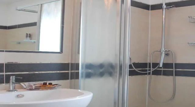 Трёхместный номер Standard с балконом Hotel Premiere Pool & Resort
