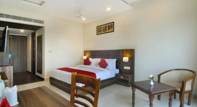 Hotel Royal Vrindaban, Rezervovat Hotel Jwalapur Uttarakhand