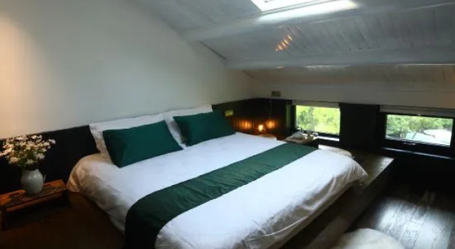 Люкс Deluxe Xuanlan Xiaozhu Holiday Hostel
