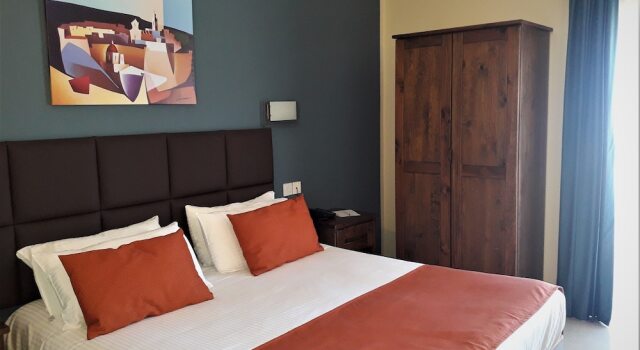 Downtown Hotel