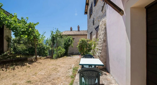 Коттедж с 5 комнатами Quiet Holiday Home in Sellano With Swimming Pool a few Kilometers From Rasiglia