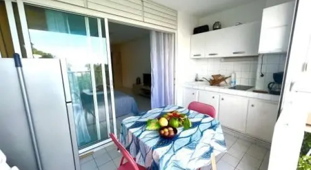 Le Studio 67 vue mer, accès à la plage des Alizés, Varaa Huoneisto Le Moule Grande-Terre