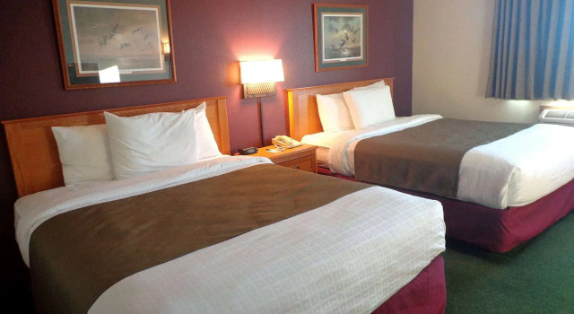 AmericInn by Wyndham Madison SD, 予約 ホテル マディソン サウスダコタ州