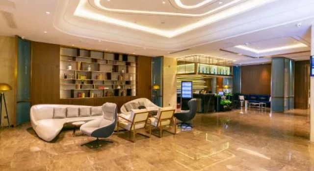 Yeste International Hotel Jinhu Plaza, South Lake Park Subway Station, Rezerwuj Hotel Hotele w Nanning z parkingiem, Parking