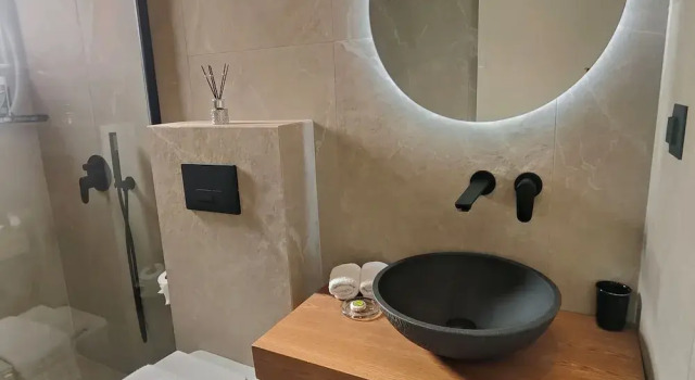 Двухместный люкс с видом на бассейн Rhotheon Suites in Ialysos Rhodes - private pool in selected rooms