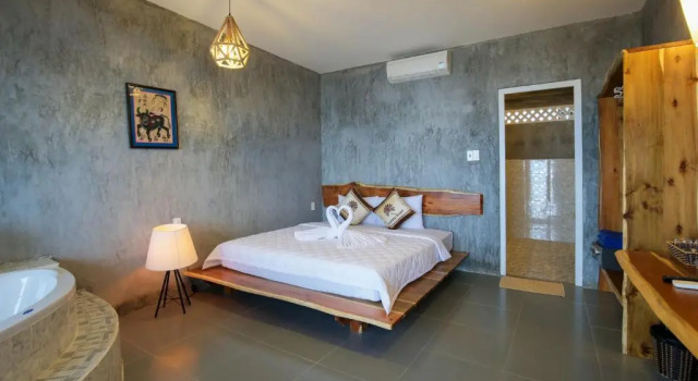 Бунгало рядом с пляжем Cosian Bay Phu Quoc Resort