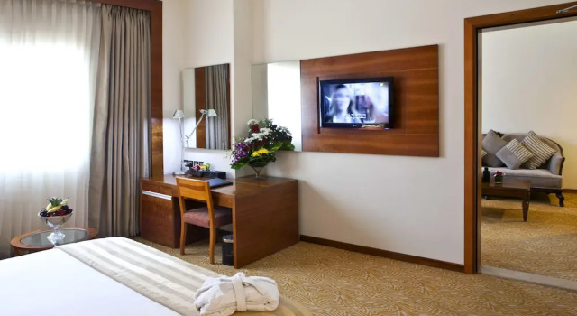 Двухместный люкс Executive Отель Landmark Grand Hotel