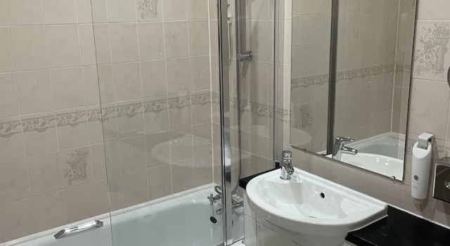 Четырёхместный семейный номер Standard Midland Hotel Bradford