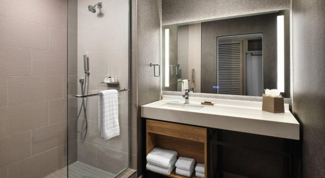 Двухместный клубный номер Standard с видом на внутренний двор Sheraton Flowood The Refuge Hotel & Conference Center