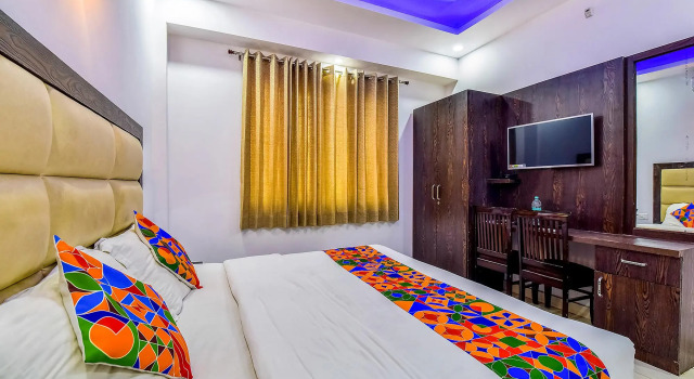 Номер Deluxe Fabhotel Mayank Residency