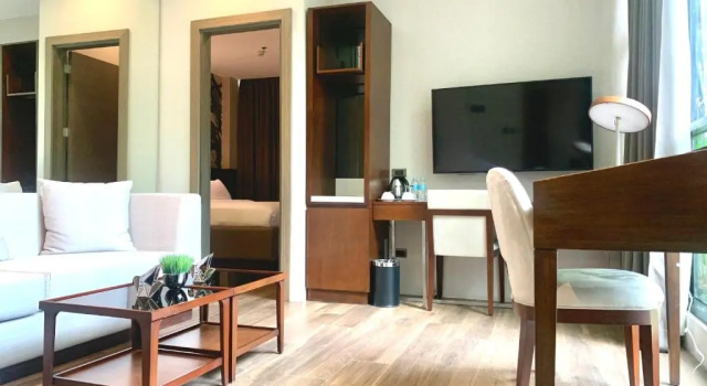 Полулюкс The Henry Hotel Roost Bacolod