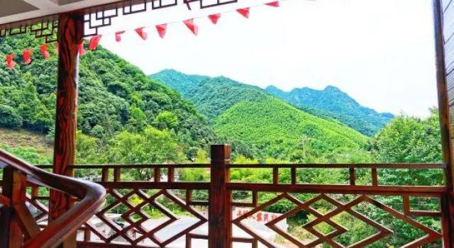 Люкс Shanlou Renjia Homestay