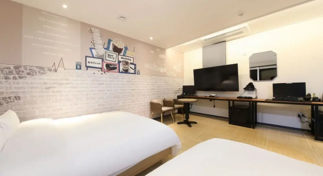 Jinju Hotel Hot, Забронировать Отель Чинджу Кёнсан-Намдо