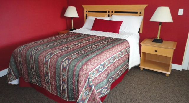 Номер Standard Sahara Courtyard Inn Penticton