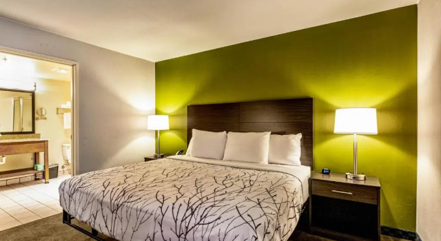 Люкс SureStay Plus Hotel by Best Western SeaTac Airport