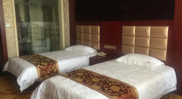 Dunhuang Yuntian international hotel, Rezerwuj Hotel Hotele biznesowe w Jiuquan, 4* 5*