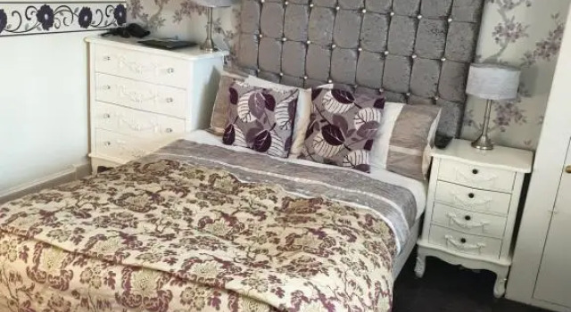 No 26 rooms, Забронировать Хостел Хостелы Инвернесс, рядом с Inverness Visit Scotland Information Centre, Хостел