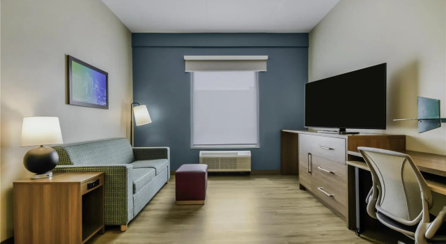 Двухместный люкс c 1 комнатой Home2 Suites By Hilton Cincinnati Midtown Oakley