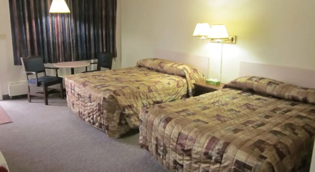 Четырёхместный номер Economy Chinook Motel