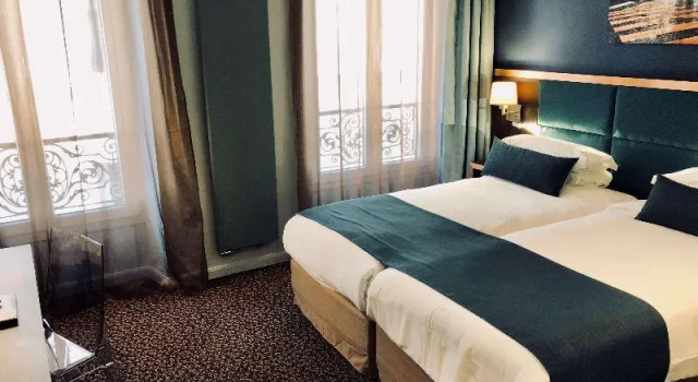 Двухместный номер Classic с балконом Best Western Empire Elysees