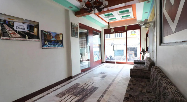 OYO 24178 Hotel Vrindavan Regency, Забронировать Отель Отели штата Раджастхана 3 звезды, 3*