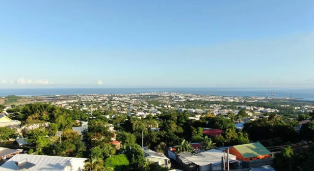 Bourbon Horizon, Брондау Қонақ үй Saint-Denis бассейні бар қонақ үйлер, Жүзу бассейні