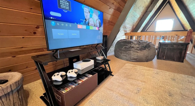 Spacious A-frame Pines Cabin 12 Beds Loft Game Room