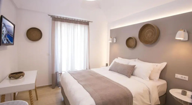 Студия Superior с видом на бассейн Louis Studios Santorini