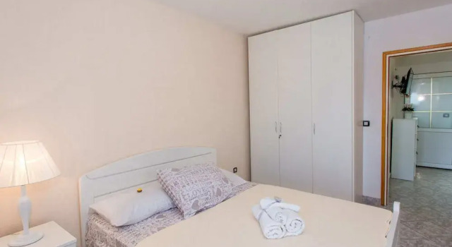 Apartments Tino- Two Bedroom Apartment With Balcony and Sea View