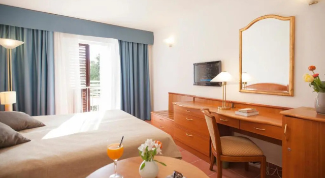 Трёхместный номер Superior с видом на море Hotel Odisej