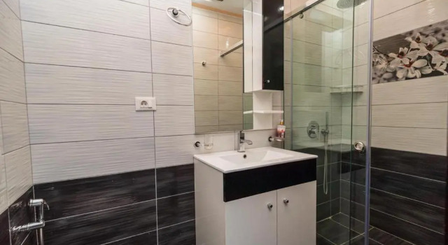 Трёхместный номер Standard с балконом Hotel Joni Premium
