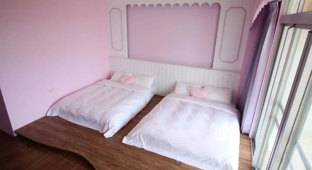 Elfin Kids and Pets B&B