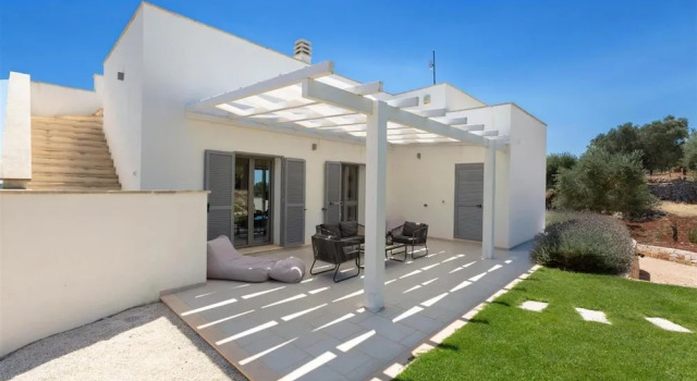 661 Villa con Piscina e Vista Panoramica a Ostuni, Book Villa Villaer i Valle d'Itria, Villa