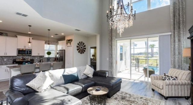 Коттедж 5 Bedroom Home is Ideal for an Elegant Vacation