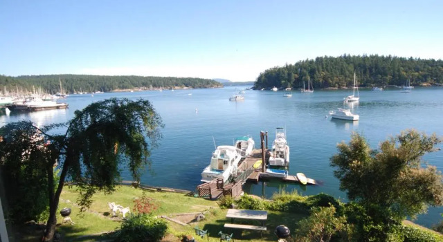 Sweet Escape & Summer Dream, Забронировать Отель Фрайдей-Харбор San Juan Islands, рядом с Историческое сообщество и музей San Juan